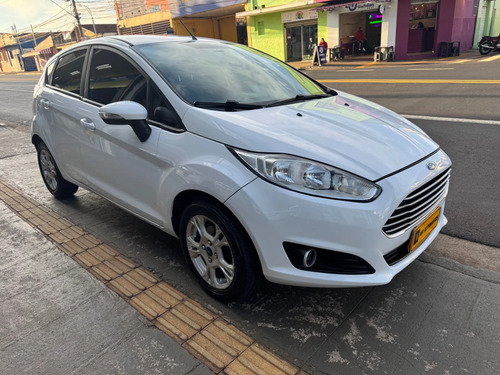 Ford Fiesta 1.6 SE HATCH 16V FLEX 4P POWERSHIFT