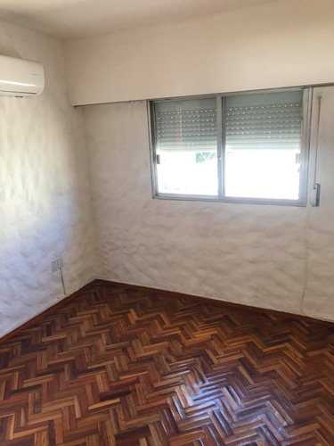 Tipo Casa Sin Gc,con Cochera, Terraza, A Pasos Del Prado.