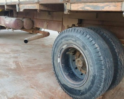 Mercedes-benz Mb L1113 Toco 4x2 Carroceria Ano 1985