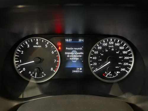 Nissan Sentra 2.0 Sense Mt