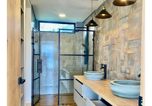 Venta De Espectacular Casa Amoblada En Guatape Con Salida Al Embalse