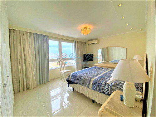 Imagen 21 de 29 de Apartamento En Mansa. - Punta Del Este Mansa