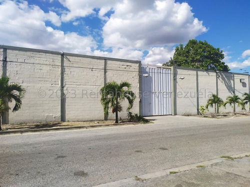 Galpón En Venta Zona Industrial 1 Barquisimeto Kenlimar Nieto 23-22033
