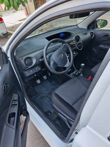 Toyota Etios Aibo Utilitario