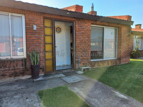 Imagen 2 de 12 de En Venta Vivienda De Cuatro Dormitorios En Colonia Del Sacramento