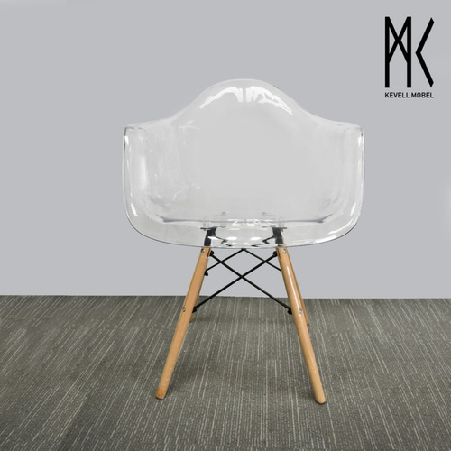 Set De 2 Sillas De Acrílico Transparente Eames Modelo Turín