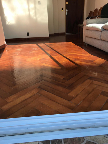 Dueño Alquila Departamento Muy Luminoso De 2 Ambientes En Tribunales Remodelado A Nuevo Con Todas Las Comodidades En Edificio De Categoría.
