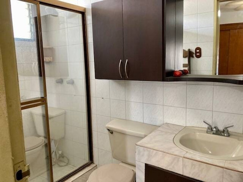 Imagen 9 de 12 de Niurka Paraguan Vende Acogedor Apartamento En Naguanagua Código 153165