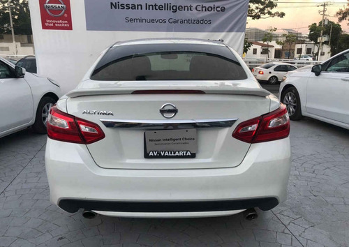 Nissan Altima 2017 4p Advance Navi L4/2.5 Aut