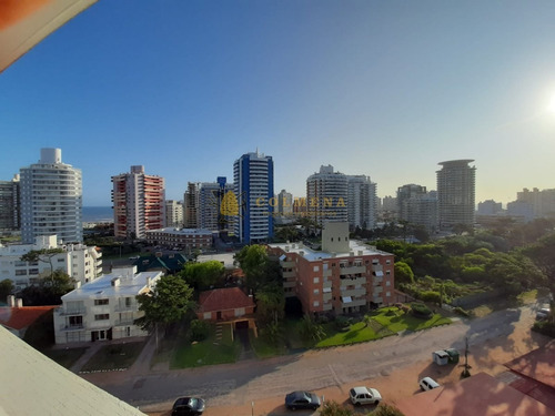 Apartamento En Zona Encantadora A Metros De Plaza Mexico- Ref: 2565