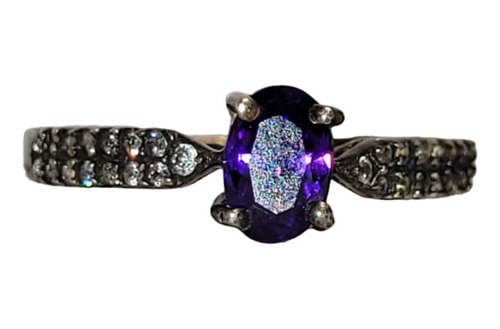 Anillo De Plata Con Piedra Violeta Y Circones