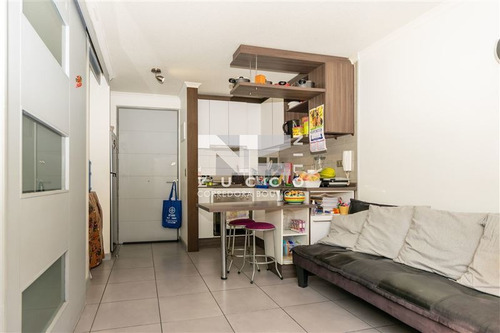 Imagen 2 de 8 de Departamento En Venta De 1 Dorm. En Santiago