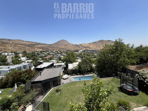 Casa En Venta De 4 Dorm. En Colina