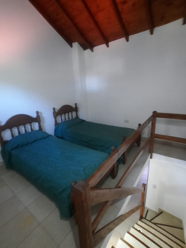 Triplex Amplio Y En Impecable Estado A La Venta Sin Expensas