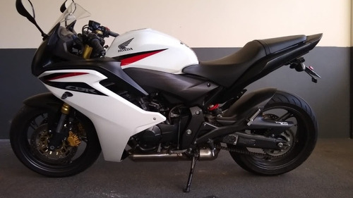 Imagem 1 de 6 de Honda Cbr 600