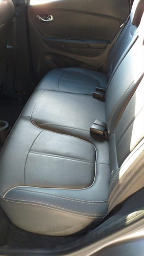 Imagem 8 de 10 de Renault Captur 1.6 16v Sce Bose