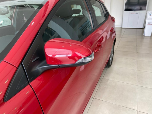 Imagen 5 de 19 de Toyota Yaris 5p Xls 6mt My 2022 Reserva De Cupo Mr