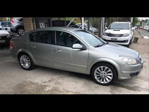 Vectra Elegan. 2.0 8v