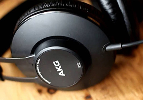 Auriculares AKG K52 matte black