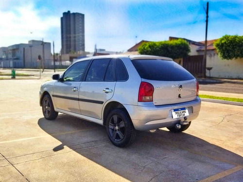 Imagem 6 de 9 de Volkswagen Gol City 1.0 Mi 4p 2013