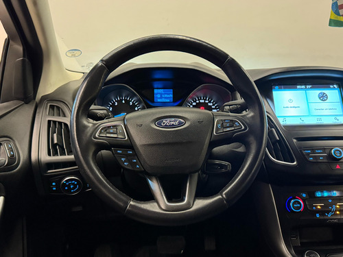 Ford Focus 2.0 SE 16V FLEX 4P POWERSHIFT