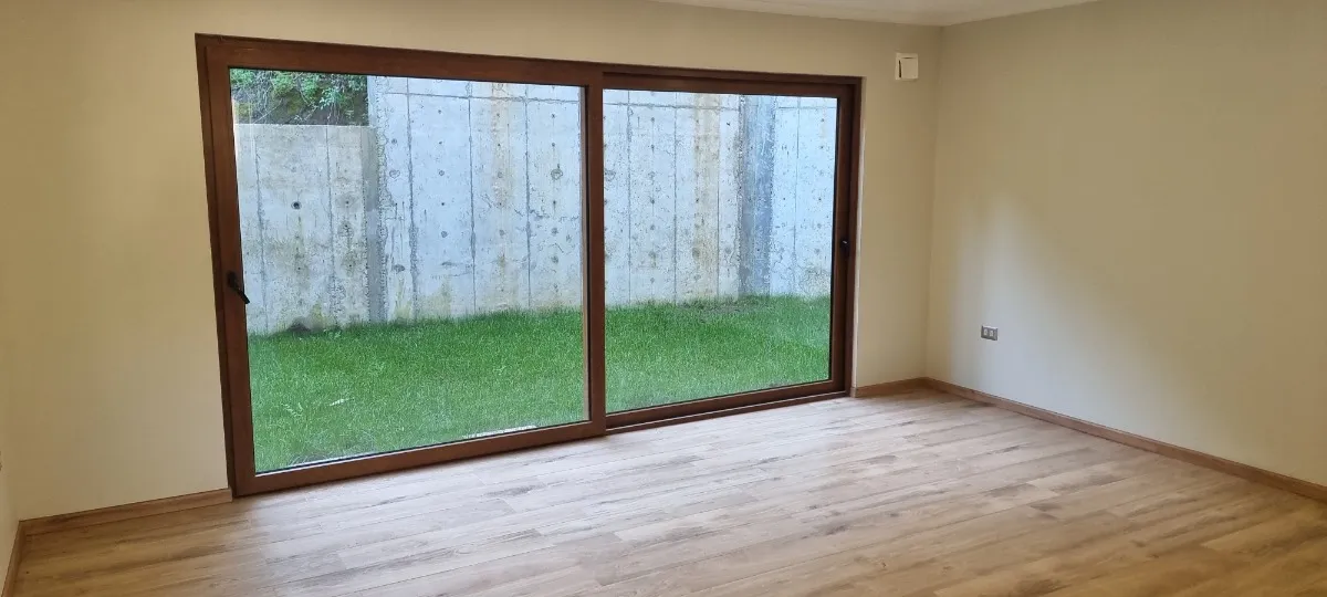 Imagen 1 de 21 de Villuco, Vendemos Exclusiva Casa Nueva Y Sin Uso.-