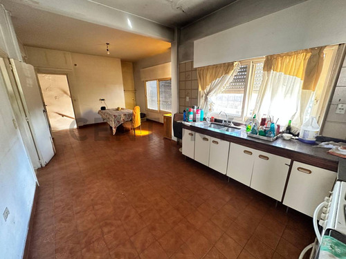 Ideal Inversión: Casa + Departamento + 3 Locales - Ciudadela