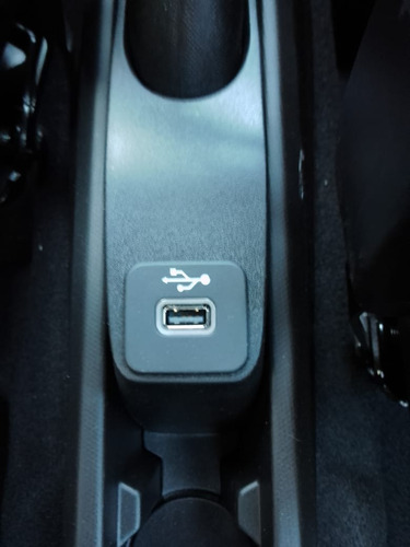 Imagen 12 de 18 de Fiat Toro 1.8 Nafta Aut 4x2 Evo Freedom Maravilla At6 U