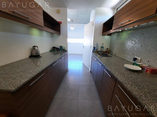 Imagen 8 de 15 de Venta - Departamento Con Cochera En La Nazarena - Bayugar Negocios Inmobiliarios