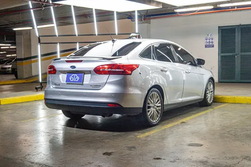 Ford Focus 2.0 Titanium
