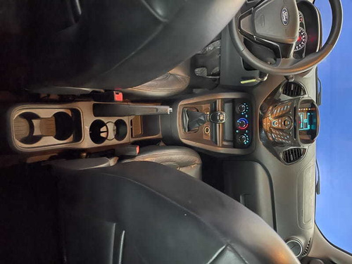 Imagem 13 de 15 de Ford Ka+ Sedan 1.5 Sel Plus 16v Flex 4p 2017