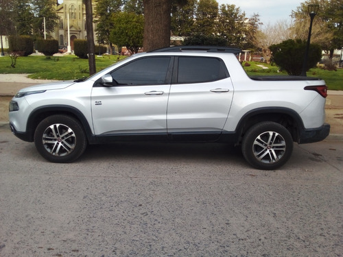 Imagen 3 de 7 de Fiat Toro 4x4