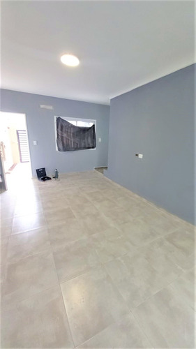 Imagen 4 de 14 de Duplex 3 Amb - Cochera Y Patio - A Estrenar // Merlo 1100