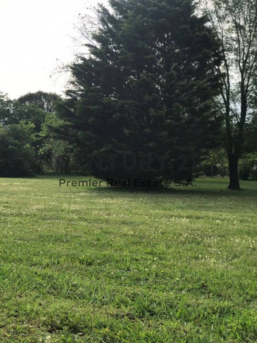 Imagen 6 de 10 de Lote En Venta En Casuarinas Del Pilar Club De Campo