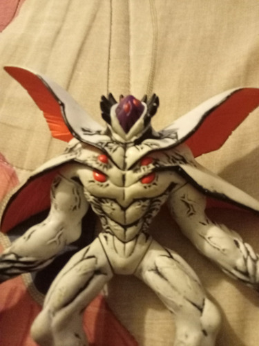 Highbreed Alien Hyper Ben 10 Omniverse Bandai (Usado)