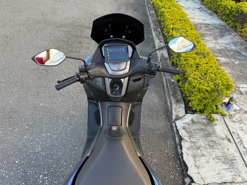 Yamaha N-max 2024 Impecable 11.000km