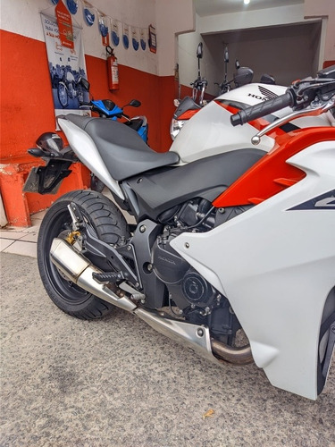 Imagem 10 de 17 de Honda Cbr 600f Com Apenas 14170 Kms Super Conservada