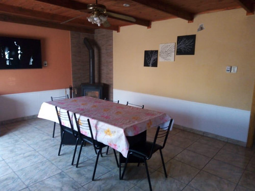 Casa En Venta - 2 Dormitorios 1 Baño - 1.120mts2 - Coronel Suárez