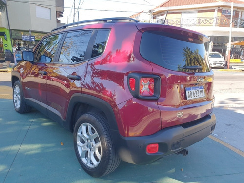 Imagen 4 de 7 de Jeep Renegade 2019 1.8 Sport Mt Ilarioautos