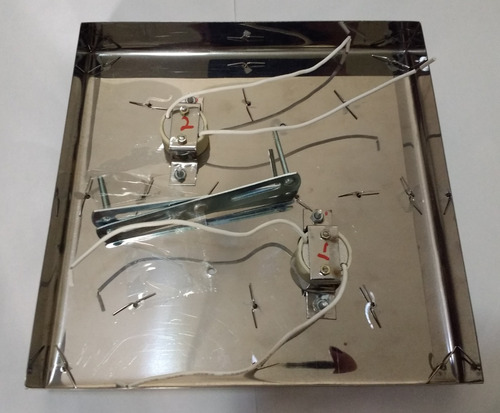Imagem 4 de 4 de Base De Aço Inox 20 Cm Quadrada Montagem De Lustres 18 Furos