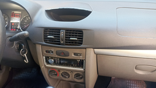 Renault Symbol 1.6 16v Expression Hi-flex 4p