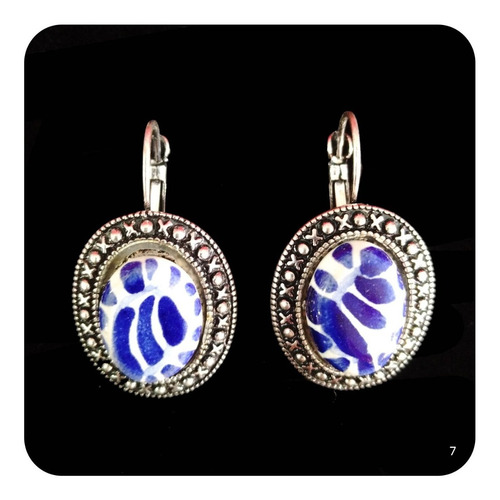 Imagen 2 de 2 de Aretes De Talavera Poblana Azul Con Metal Acero Artesanal M7
