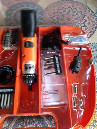 Imagen 3 de 10 de Kit 75 Acc -atornillador- Black Y Decker -poco Uso -perfect