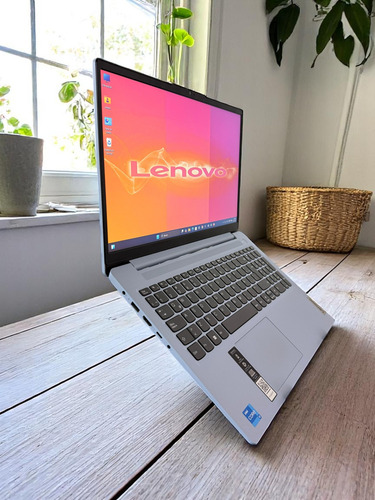 Lenovo Ideapad Slim 3, 15.6 , Core I3 13th, 256 Ssd Celeste (Reacondicionado)