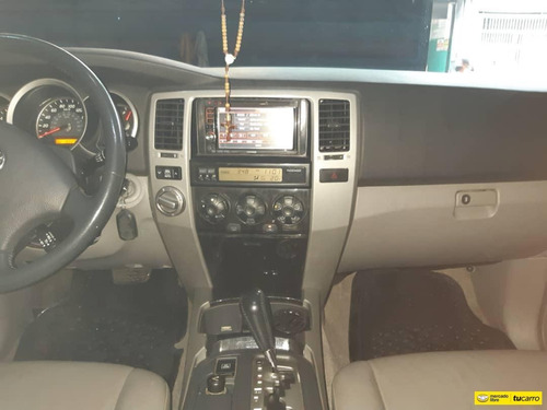 Toyota 4runner .