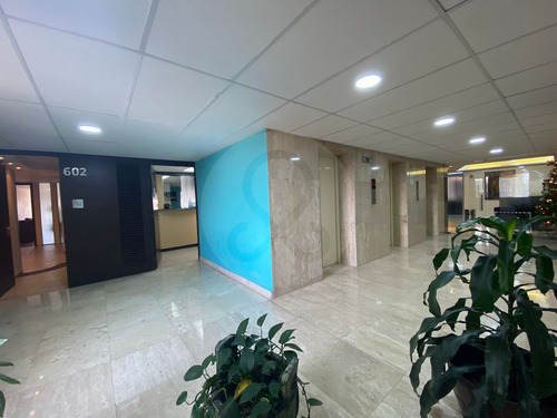 Oficina En Venta En Lomas De Tecamachalco