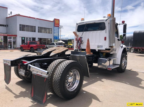 Freightliner M2 106