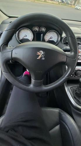 Peugeot 408 2.0 Feline 143cv