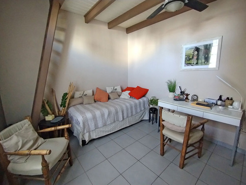 Areco - Casa Estilo Colonial - 3 Dorm - 2 Baños