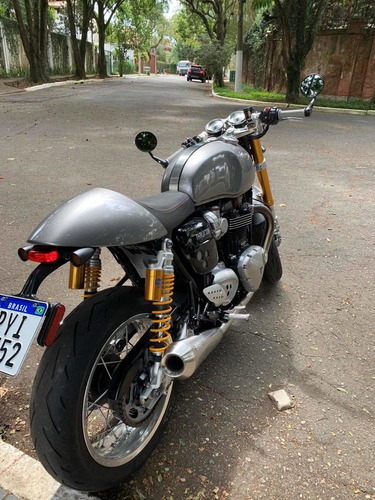 Triumph Thruxton R 1200